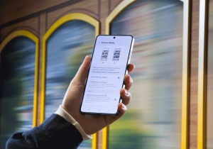 Πάνω από 1 στους 2 Ευρωπαίους "λαθραναγνώστες" της οθόνης του κινητού