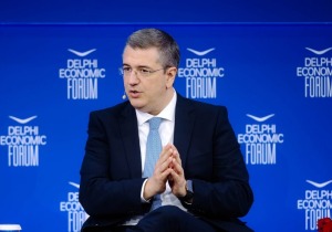 Τζιτζικώστας: Τα αεροπορικά καύσιμα επαρκούν μέχρι τις αρχές Ιουνίου