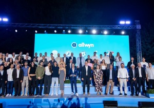 Σε μια λαμπερή εκδήλωση με εορταστικό χαρακτήρα, η Allwyn ένωσε πρόσωπα, ιστορίες και αξίες, επιβεβαιώνοντας τη δέσμευσή της στην ανάπτυξη του ελληνικού αθλητισμού 