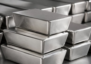 Ασήμι (XAG/USD): Ανάκαμψη ή παγίδα; Γιατί οι αναλυτές βλέπουν νέα πίεση στις τιμές
