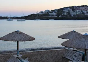 Άνδρος: Το κυκλαδίτικο νησί που συνδυάζει αυθεντικότητα, φύση και πολιτισμό
