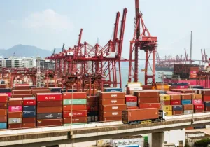Άλμα στις εξαγωγές τον Ιούνιο - Υποχώρηση του εμπορικού ελλείμματος