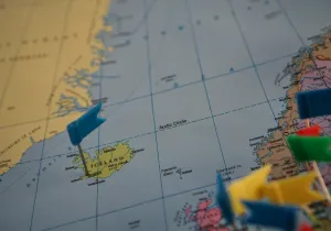 Ισλανδία: Άνοιξαν οι κάλπες για το δημοψήφισμα για την επανέναρξη των ενταξιακών διαπραγματεύσεων