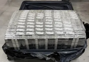 Μύκονος: Συνελήφθη 56χρονος με 2.280 πακέτα λαθραίων τσιγάρων στο αεροδρόμιο