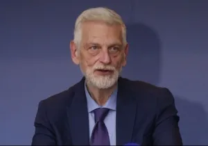 Λοβέρδος: Ανοιχτό υπό προϋποθέσεις το ενδεχόμενο μείωσης του φόρου στα καύσιμα