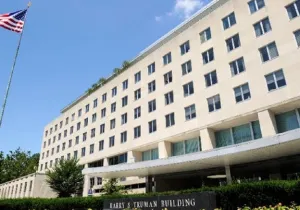 ΗΠΑ: Η Ουάσιγκτον έτοιμη να ανακαλέσει τις θεωρήσεις εισόδου χιλιάδων αιτούντων άσυλο