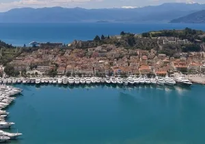 Ελληνικός τουρισμός: Το στοίχημα της επόμενης ημέρας πέρα από τα ρεκόρ