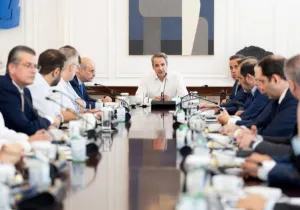 Πακέτο μέτρων για τους πυρόπληκτους - Αποζημιώσεις, αναστολές συμβάσεων & πάγωμα πλειστηριασμών στο επίκεντρο