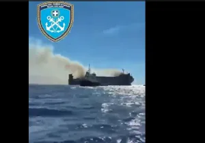 BLUE CARRIER 2: Σε καθοριστικό στάδιο η επιχείρηση κατάσβεσης υπό το συντονισμό της Πυροσβετικής