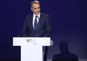ΔΕΘ: «Μπαξές» για όλους – Επιδόματα, φόροι, μισθοί και στέγη στο κυβερνητικό πακέτο