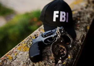 FBI: Τεράστια διαρροή δεδομένων εκθέτει πράκτορες και μυστικές αποστολές
