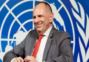 Γεραπετρίτης στον ΟΗΕ: Ισχυρό διεθνές πλαίσιο και εποπτικός φορέας για την Τεχνητή Νοημοσύνη