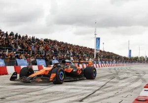 Το Allwyn x McLaren Racing: Live in Athens μέσα από ένα εντυπωσιακό highlight video και μοναδικές φωτογραφίες