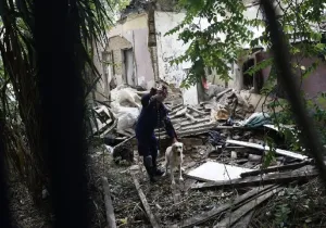 Ακαδημία Πλάτωνος: Κατέρρευσε στέγη εγκαταλελειμμένου σπιτιού – Δεν εντοπίστηκαν εγκλωβισμένοι