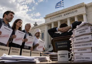Ξεπέρασαν τα 1 δισ. ευρώ οι καθυστερούμενες επιστροφές φόρου - Στο κόκκινο οι οφειλές των νοσοκομείων και των ΟΤΑ 