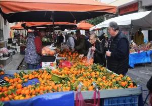 ΠΟΣΠΛΑ: Ένταξη των λαϊκών αγορών στο νέο σύστημα επισιτιστικής βοήθειας
