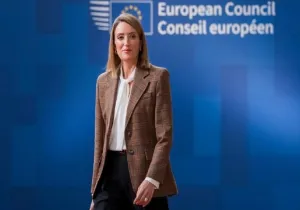 Μέτσολα προς ηγέτες ΕΕ: Δεν γίνεται να ζητάμε περισσότερα και να περικόπτουμε τα μέσα
