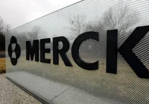 ΗΠΑ: Η γερμανική φαρμακοβιομηχανία Merck ανακοίνωσε μειώσεις σε σκευάσματα