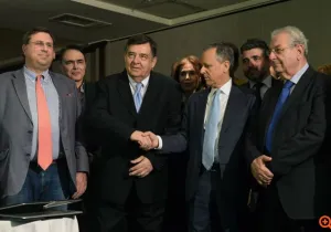 Δημιουργείται νέο καθαρόαιμο δεξιό κόμμα