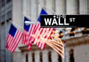 Οι τριγμοί στις εμπορικές σχέσεις πιέζουν την Wall Street