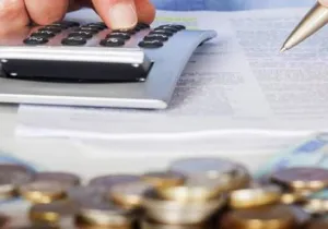 Το υπουργείο Οικονομικών διαψεύδει διάταξη του φορολογικού νομοσχεδίου