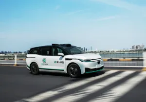 Νέα εποχή στις μετακινήσεις: Lyft και Baidu φέρνουν αυτόνομα ηλεκτρικά ταξί στην Ευρώπη από το 2026