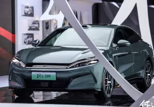 BYD Han L: Το σεντάν «φωτιά» με τους 1.101 ίππους και 0-100 σε 2,7”