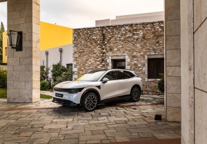 Η Ευρώπη επιταχύνει την ηλεκτροκίνηση – Ποια χώρα πρωτοπορεί και ποια μένει πίσω;