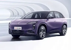 Η Hongqi εξάγει τα ηλεκτρικά EH7 και EHS7 στην Ευρώπη