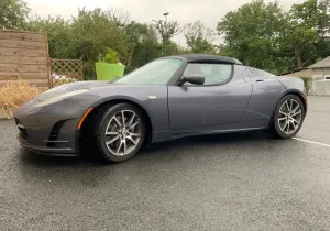 Tesla Roadster: Το ηλεκτρικό σπορ αυτοκίνητο που άλλαξε τα πάντα