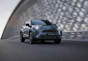Το Toyota Yaris Cross με νέα «πολεμικά» χρώματα στην έκδοση GR SPORT