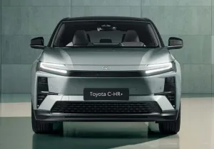 Ντεμπούτο για το Toyota C-HR των 343 ίππων με αυτονομία 600 χλμ