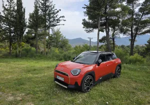 Δοκιμή Mini Aceman SE: Ηλεκτρική ελευθερία με στυλ