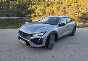 Δοκιμή: Peugeot 408 Hybrid – Συνύπαρξη κομψότητας και οικονομίας