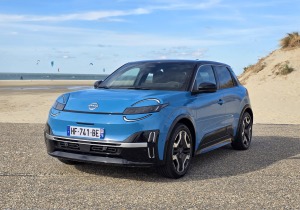 Νέο Nissan Micra: Οδηγήσαμε το ηλεκτρικά αναγεννημένο αυτοκίνητο πόλης (video)
