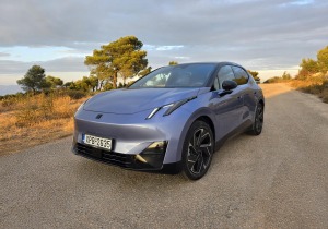 Δοκιμή: Lynk & Co 02 – Η σιωπηλή δύναμη της νέας εποχής