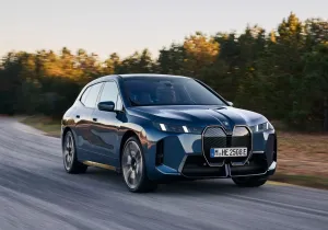 BMW iX 2026: Περισσότερη αυτονομία, περισσότερες επιλογές, περισσότερη βελτίωση