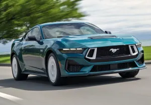 Δεν είναι απλώς μια Ford Mustang – Είναι μια μηχανή χρονοταξιδιού!