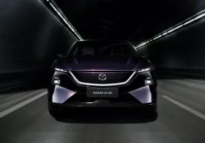 Το Mazda EZ-60 «κλέβει» τη λάμψη από το Tesla Model Y!