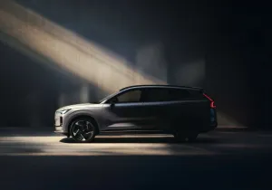 Το νέο Volvo XC70 αλλάζει τα δεδομένα: 200 χλμ. ηλεκτρικής αυτονομίας χωρίς φόρτιση!