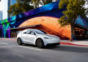 Αυτό είναι το «Σπαρτιάτικο» Tesla Model Y Standard – Τιμή