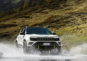 Νέο Jeep Avenger 4xe: Καινοτόμο, αποδοτικό και παντός εδάφους