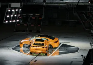 Η Mercedes έβαλε δύο CLA να συγκρουστούν – Τι έδειξε το crash test
