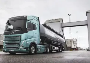 Η Volvo σοκάρει τη βιομηχανία: Ηλεκτρικό φορτηγό με 700 χλμ. αυτονομία βάζει τέλος στην κυριαρχία του ντίζελ
