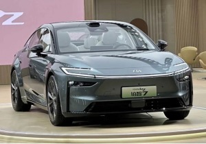 Αυτό είναι το νέο ηλεκτρικό Toyota bZ7 με τεχνολογία Huawei