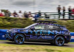 Νέα ηλεκτρική Porsche Cayenne – Με 1000 ίππους και ήχο V8