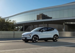 Το Volvo EX30 από €29.900 και συνολικό όφελος έως €10.000 για όλα τα ηλεκτρικά Volvo