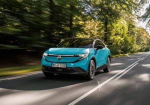 Nissan LEAF: Έρχεται με αυτονομία έως και 622 χλμ.
