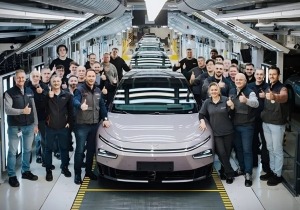 Οι Κινέζοι «μας τρώνε ζωντανούς» – Η XPeng ξεκινά την κατασκευή του νέου P7+ στην Ευρώπη