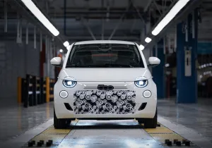 Έτοιμη η γραμμή συναρμολόγησης του νέου FIAT 500 Hybrid στο εργοστάσιο του Mirafiori